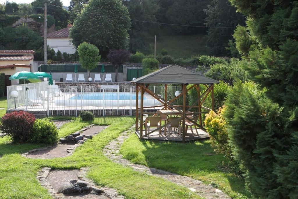 Les Portes Du Cantal มัสซิแยค ภายนอก รูปภาพ